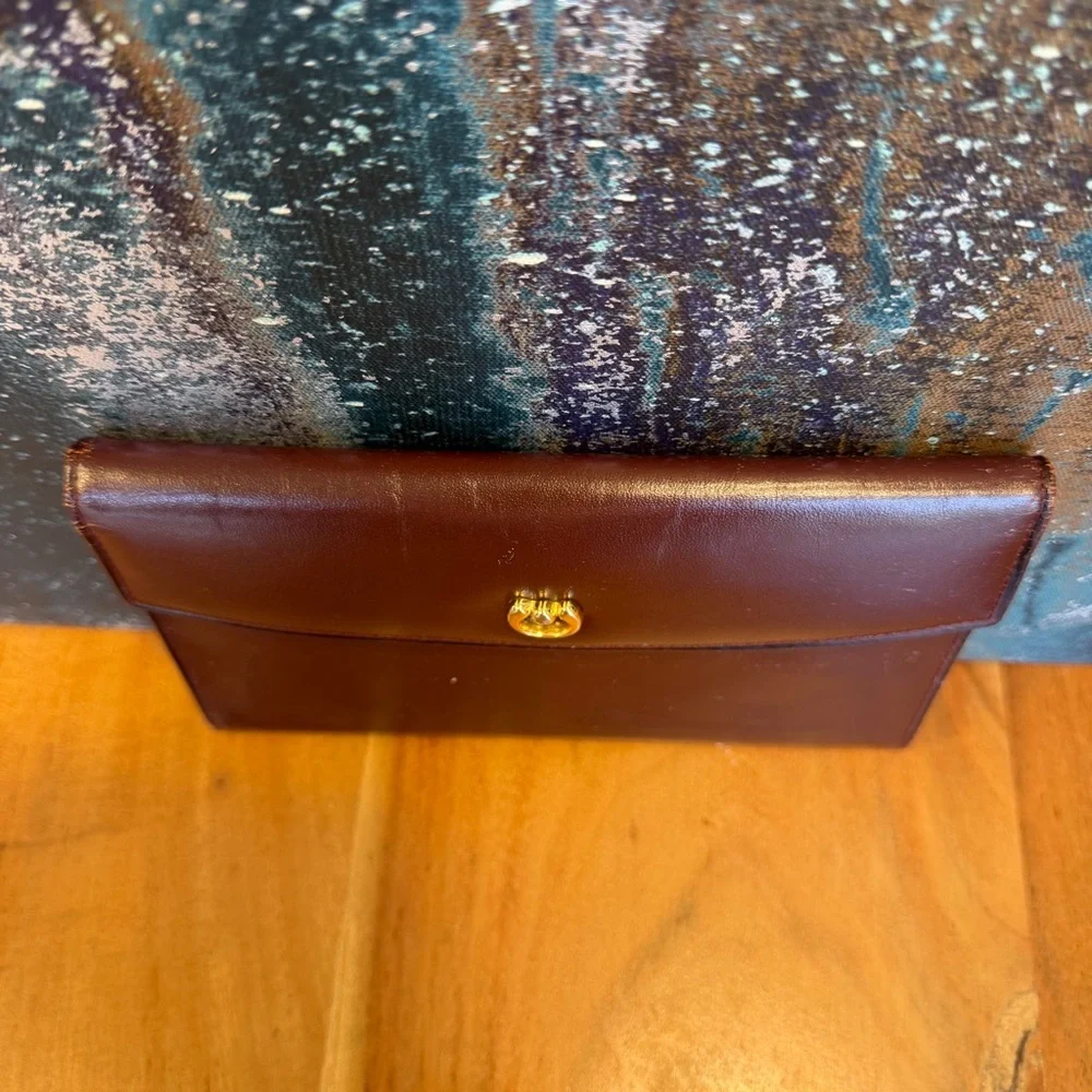 St. Thomas Vintage 1960’s Burgundy Cowhide Leather Envelope Wallet Clutch‎ (EUC)
